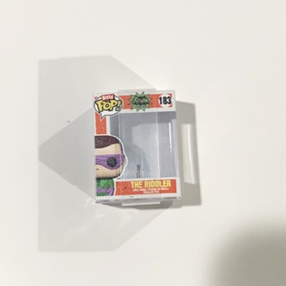 DC Bitty Pop Keychain – The Riddler | Mini Funko Pop Collectible - Picture 5 of 8